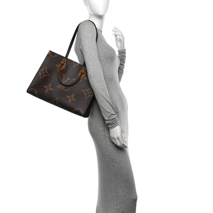 Louis Vuitton Reverse Monogram Giant Onthego MM 2 of 10