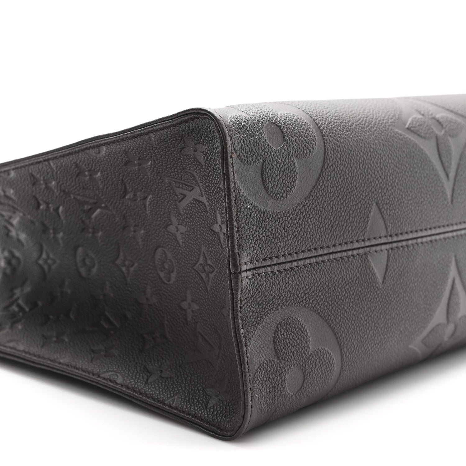 Louis Vuitton Empreinte Monogram Giant OnTheGo MM Chocolate 8 of 9