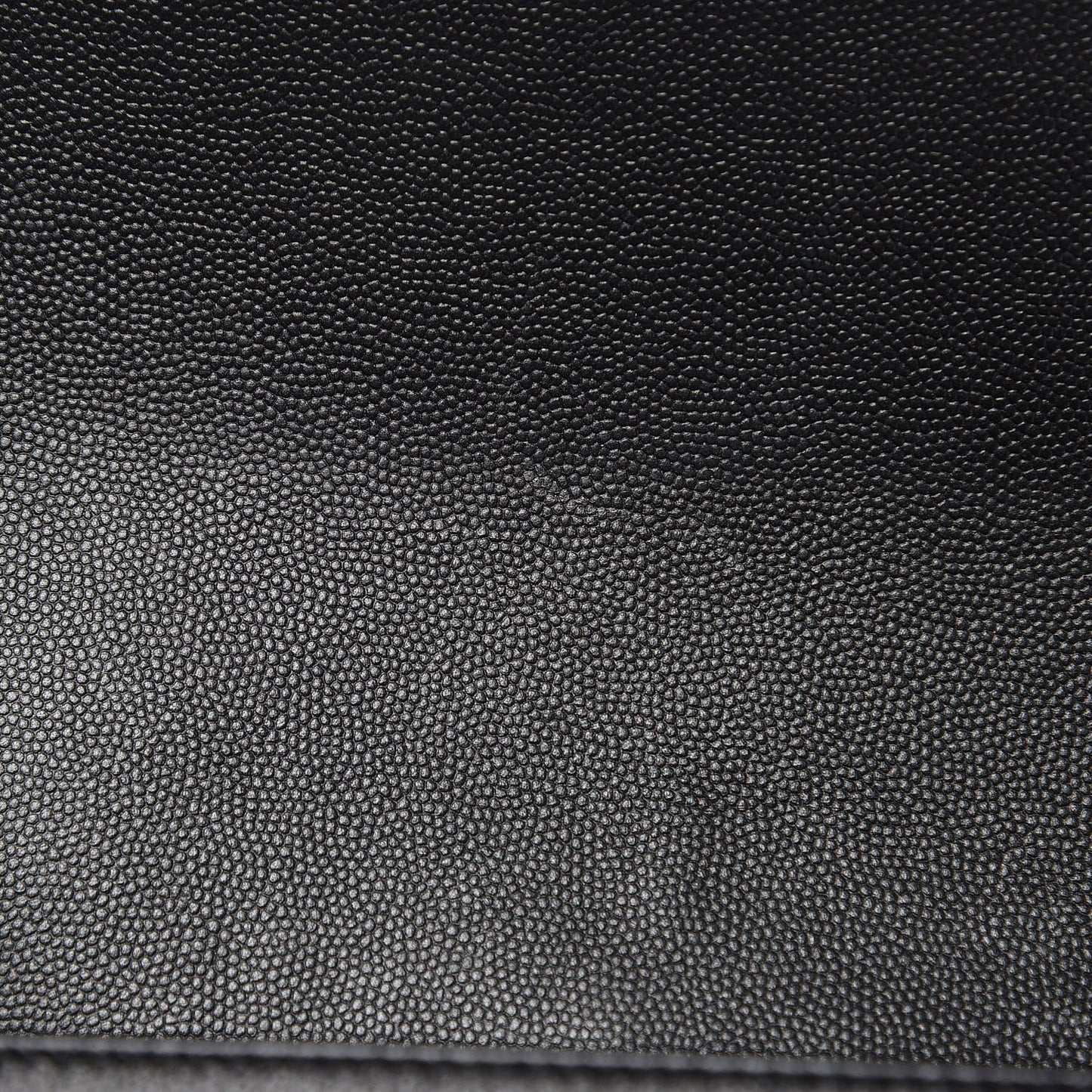 Caviar Quilted Medium Boy Flap So Black