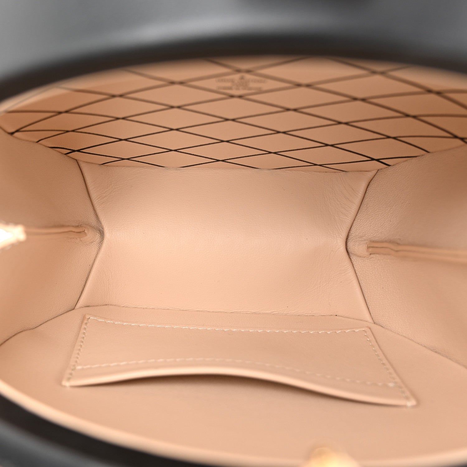 Louis Vuitton Reverse Monogram Petite Boite Chapeau 5 of 10