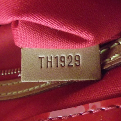 Louis Vuitton Vernis Reade MM Rouge 9 of 9