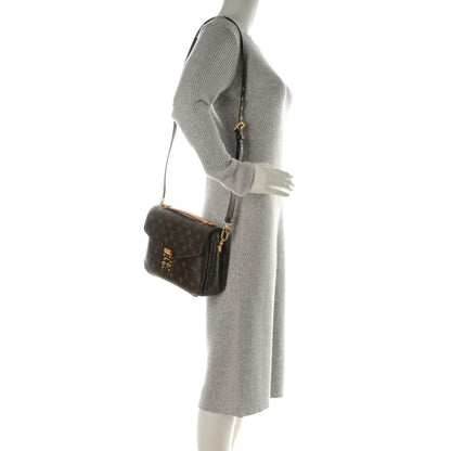 Louis Vuitton Monogram Pochette Metis 2 of 8