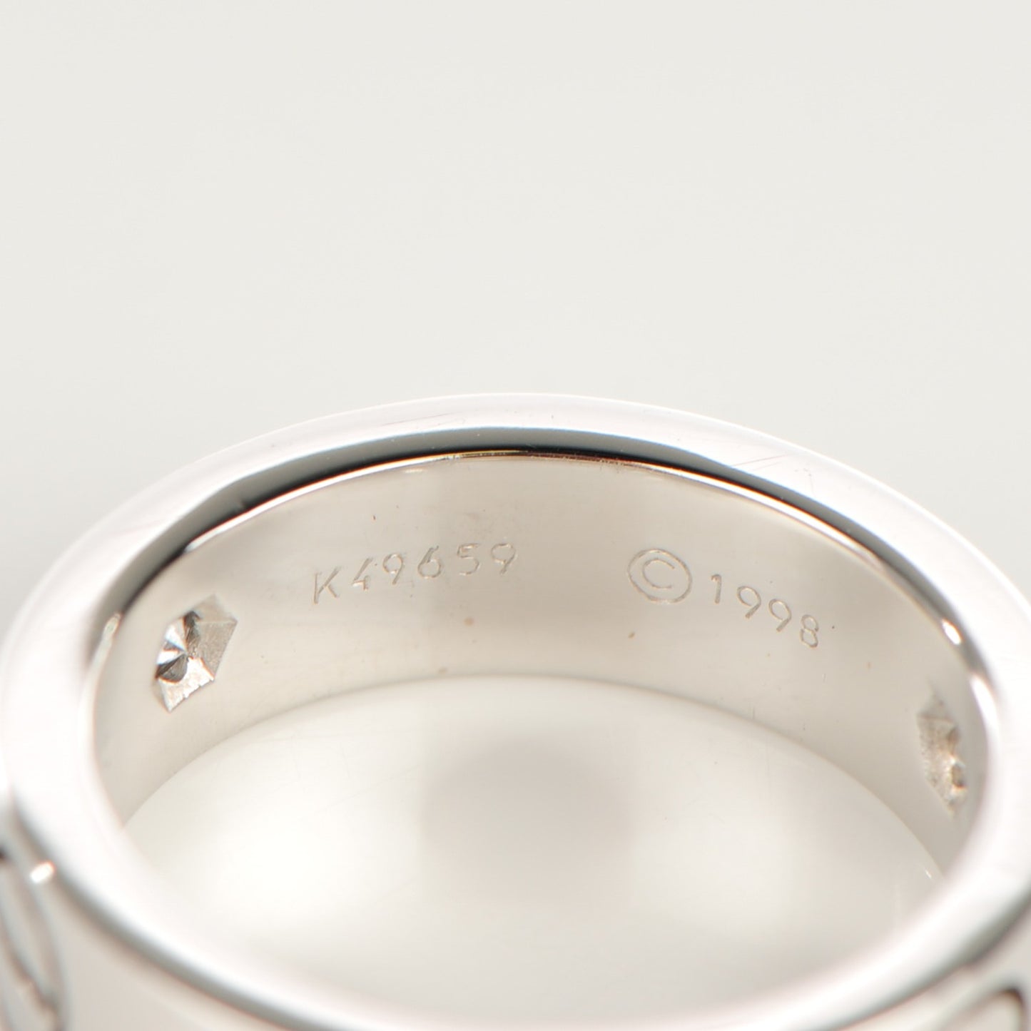 18K White Gold 3 Diamond 5.5mm LOVE Ring 50 5.25