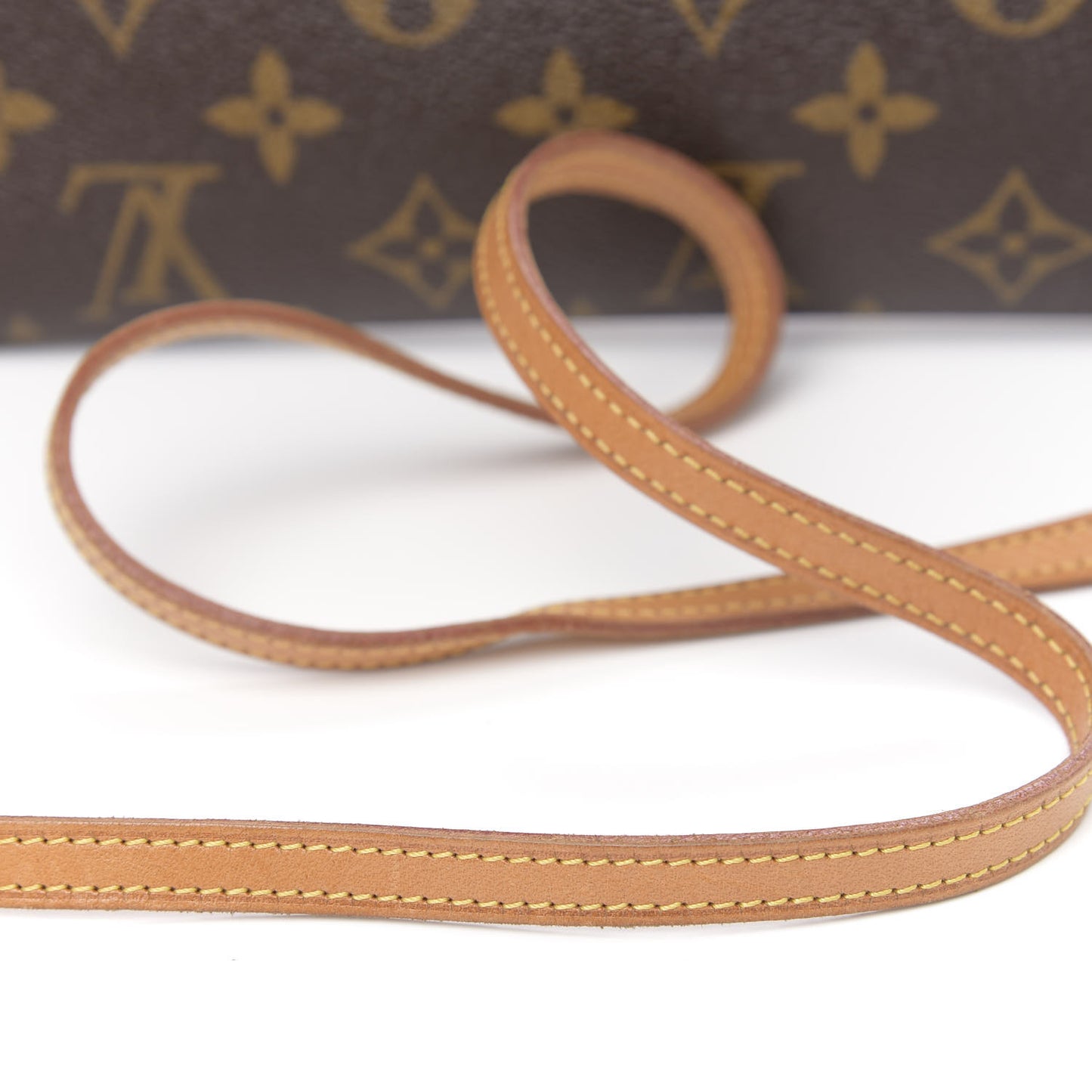 Monogram Pochette Twin GM