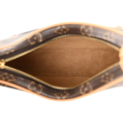 Louis Vuitton Monogram Loop 5 of 9