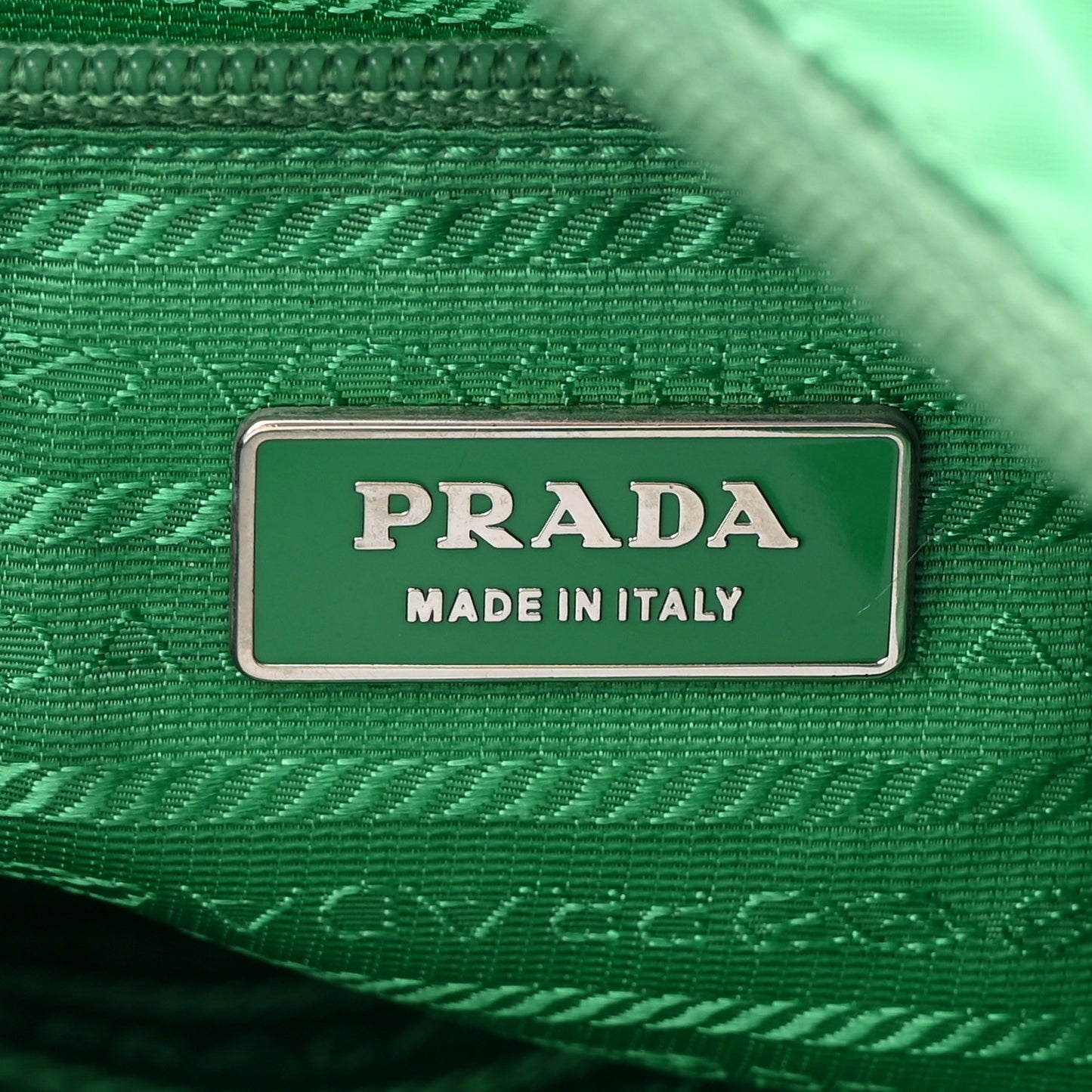 Tessuto Nylon Messenger Bag Green