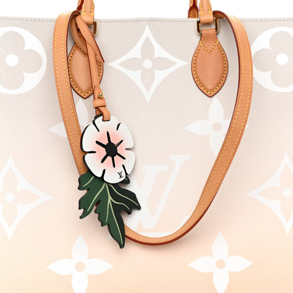Louis Vuitton LOUIS VUITTON Monogram Giant By The Pool OnTheGo GM Brume 7 of 9