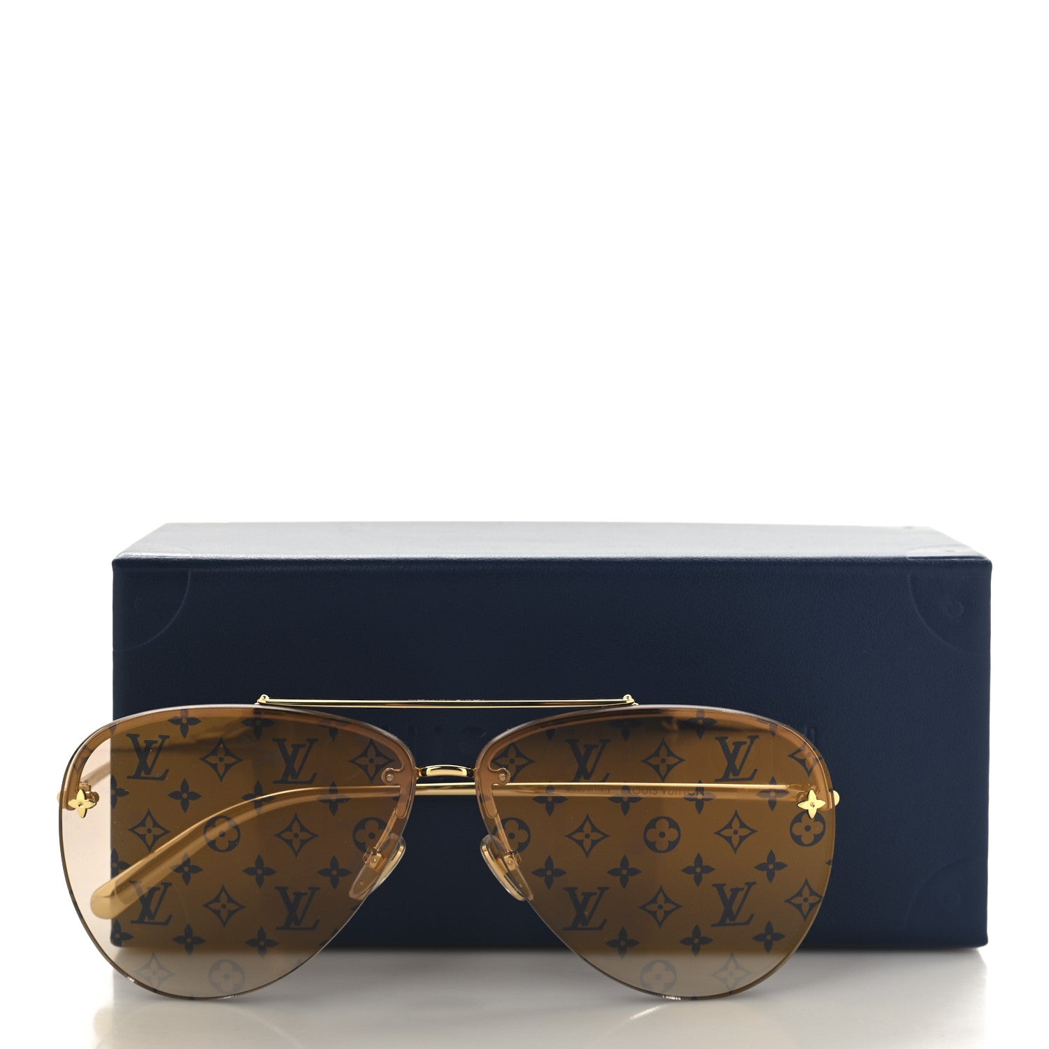 Louis Vuitton Metal Monogram LV Pilot Light Sunglasses Z1913U Gold