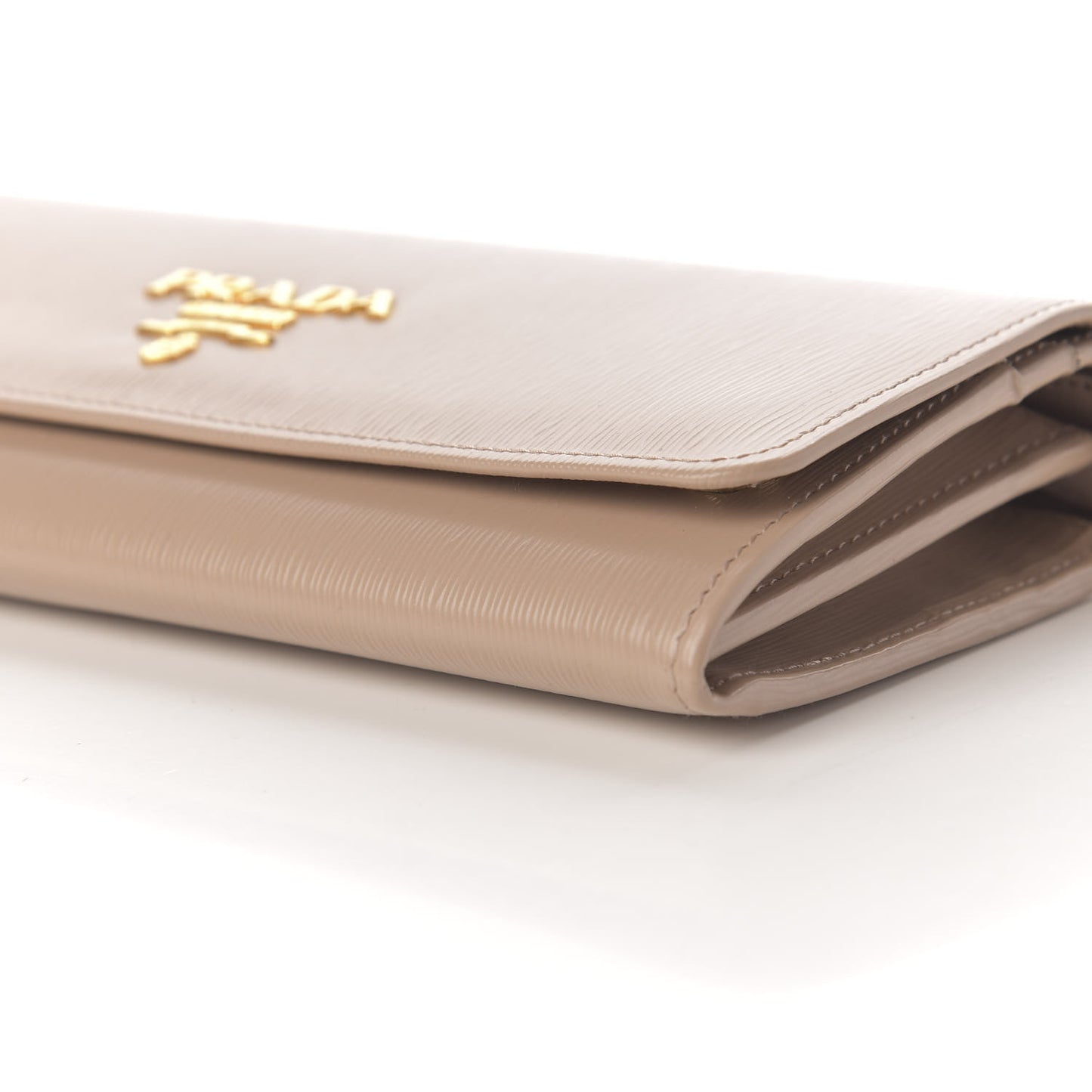 Vitello Move Metal Oro Chain Wallet Cipria