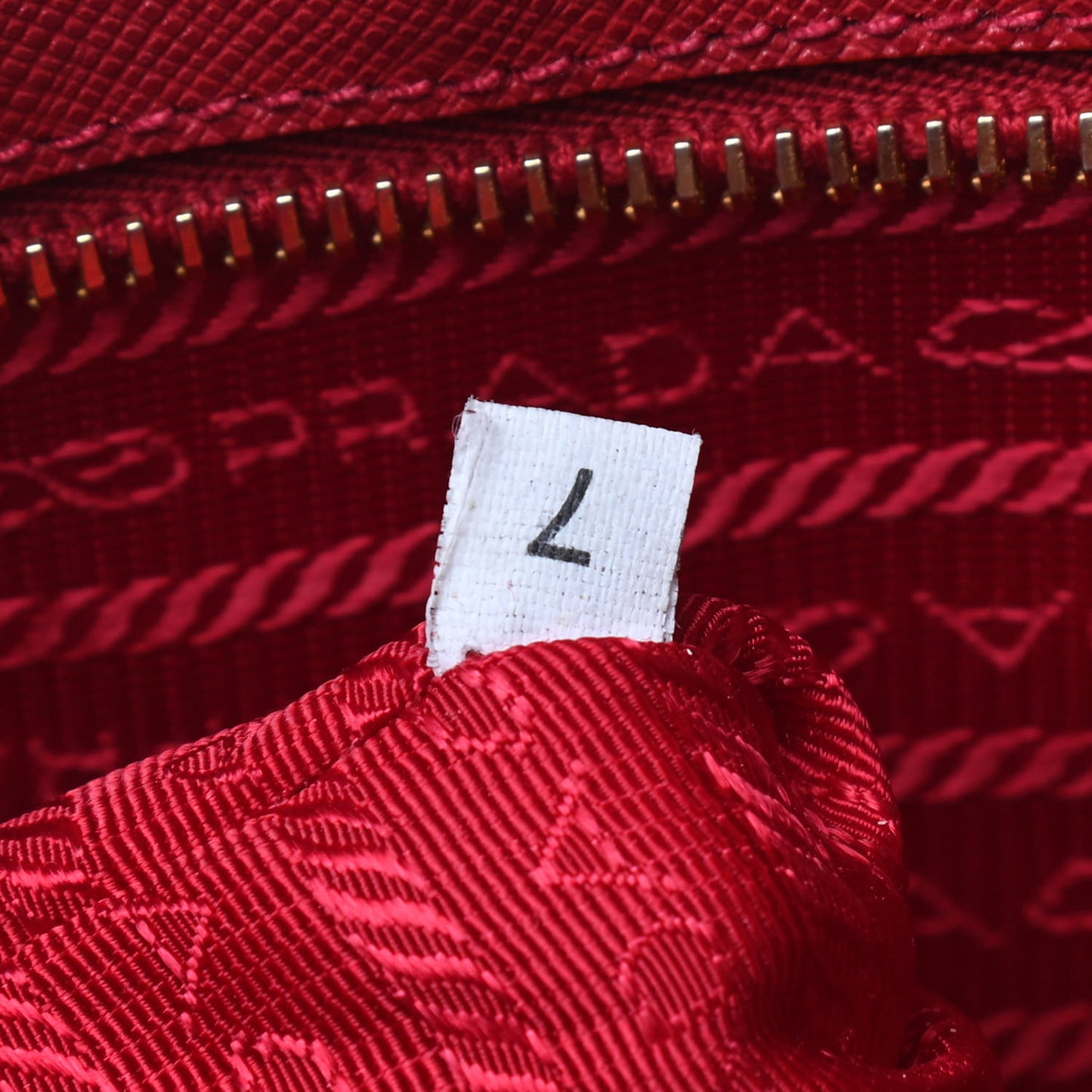 Saffiano Large Galleria Double Zip Tote Fuoco