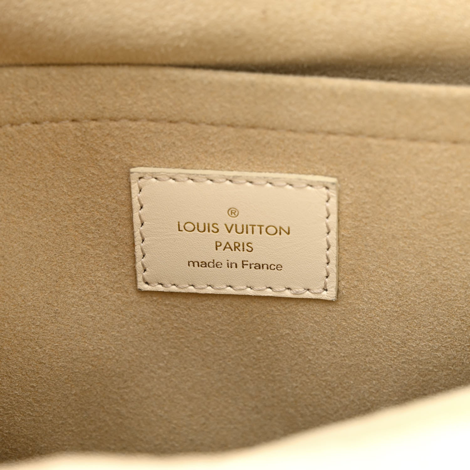 Louis Vuitton Mini Lin Trapeze PM Camel 6 of 24