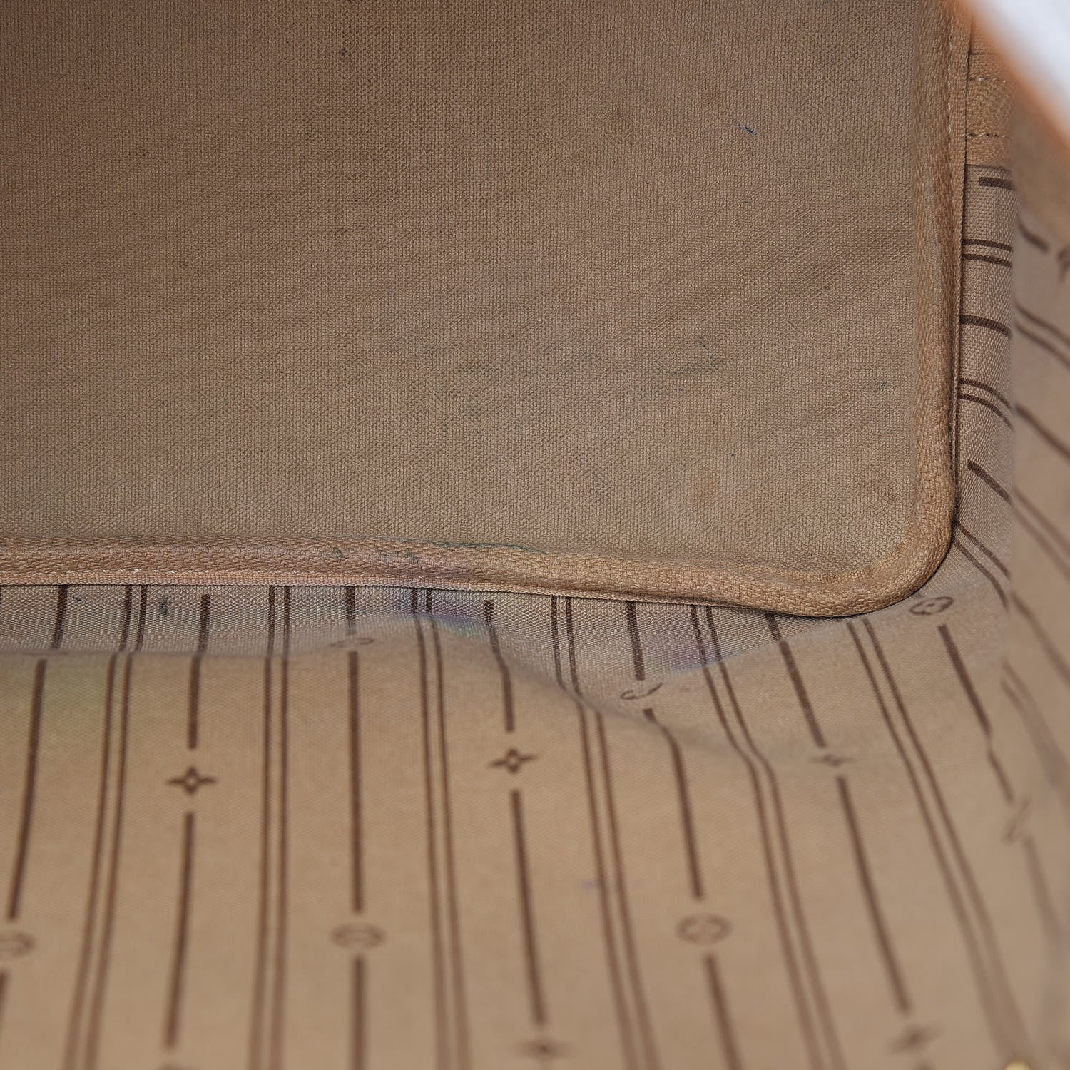 Louis Vuitton Monogram Neverfull GM 16 of 35