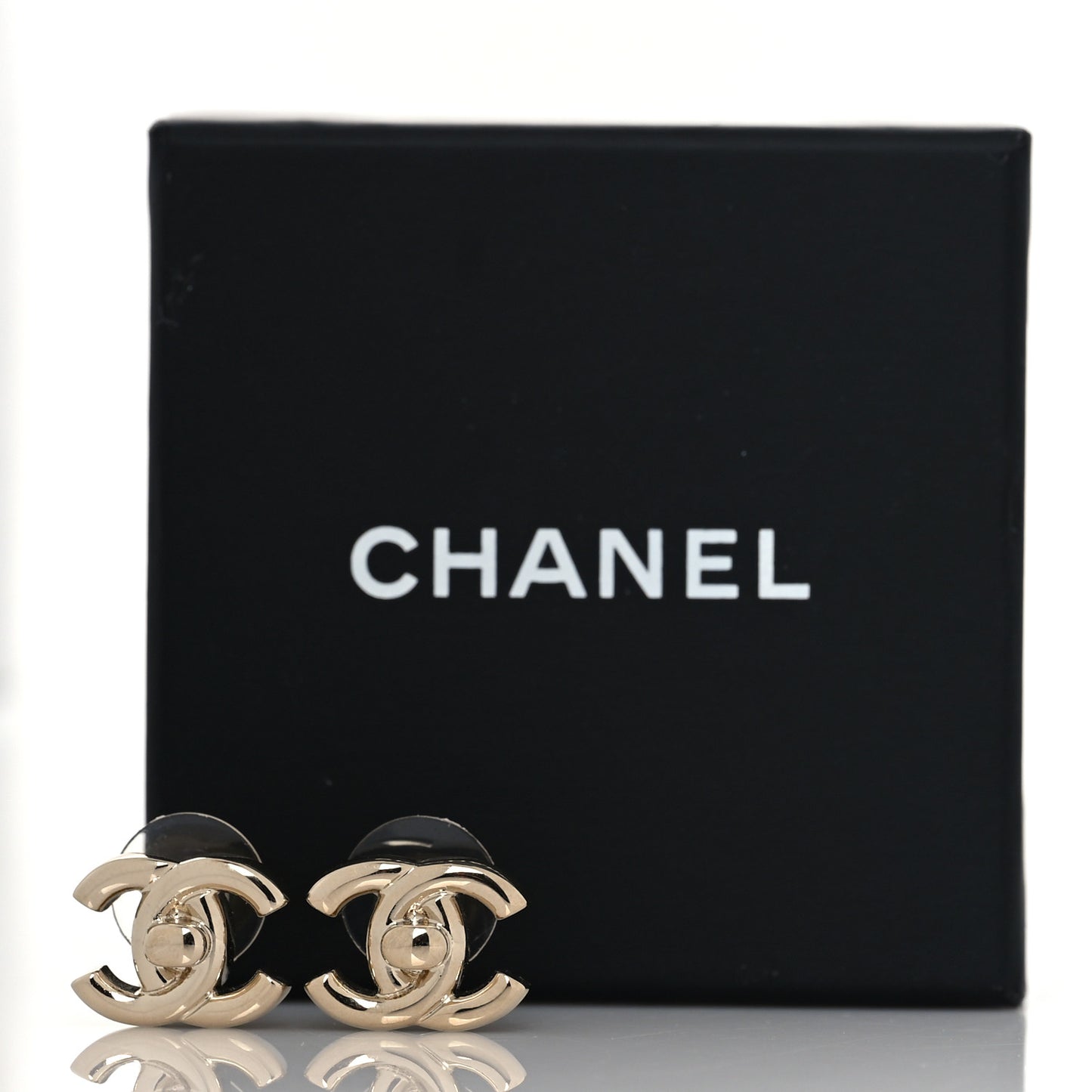 Metal CC Turnlock Earrings Gold