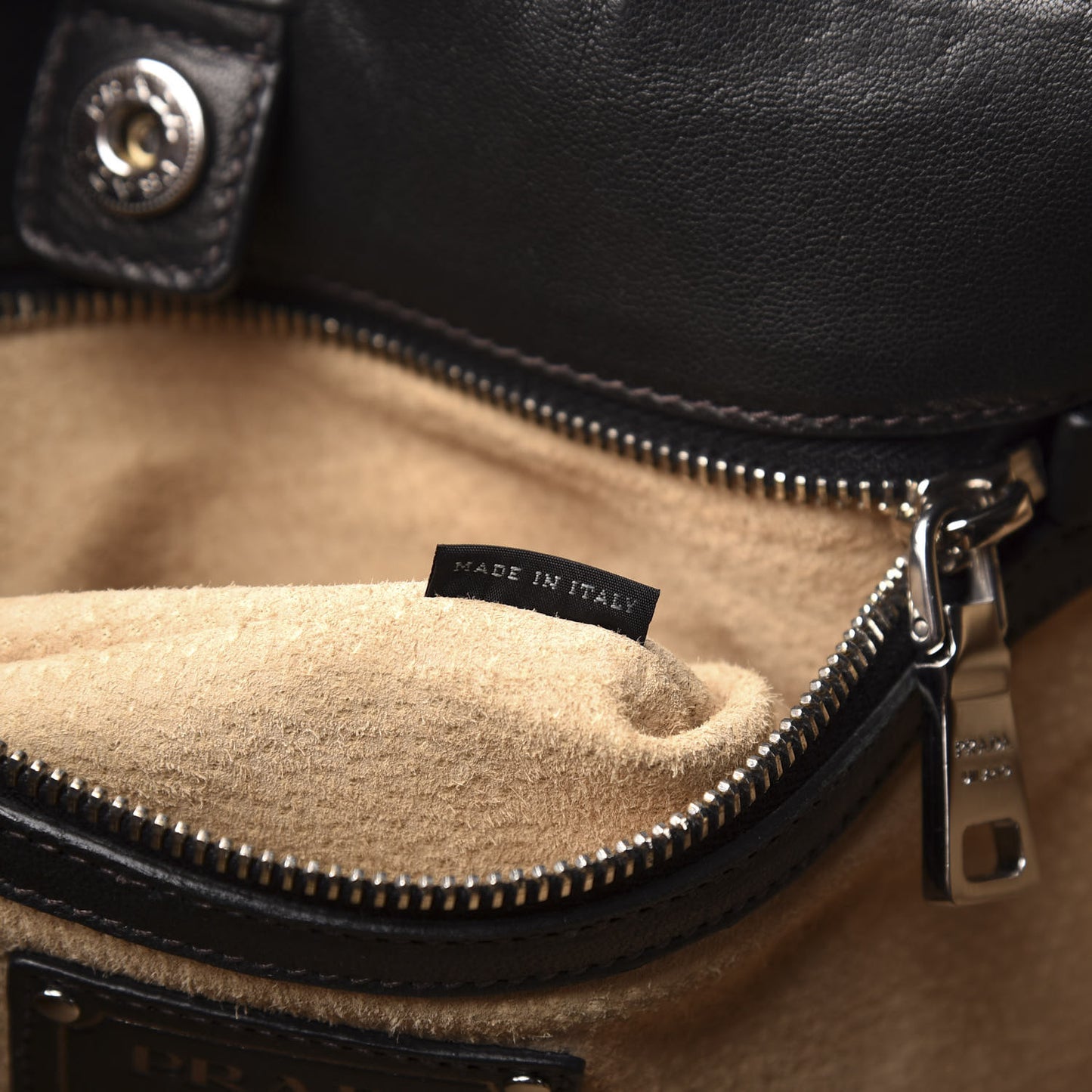 Tessuto Nylon Studded Camouflage Tote Fumo