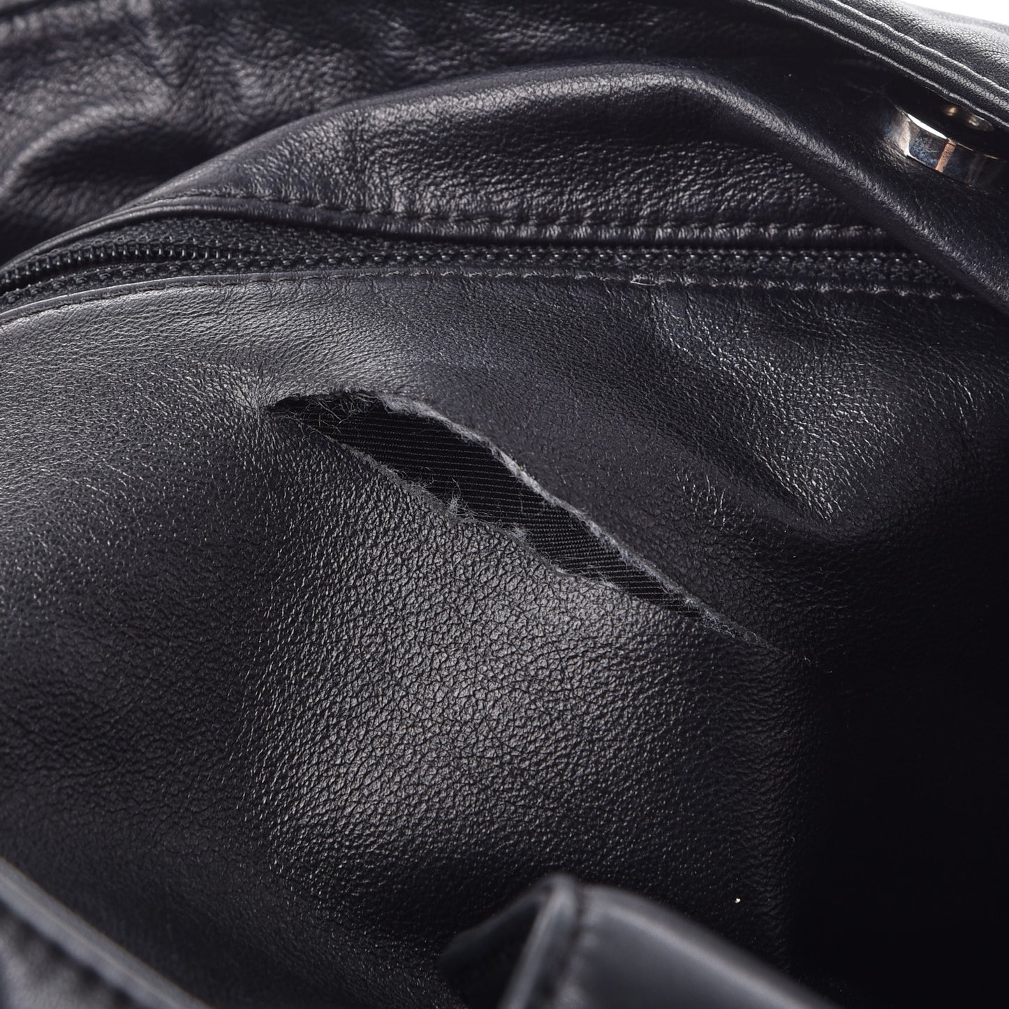 Calfskin Diagonal Ligne Tote Black