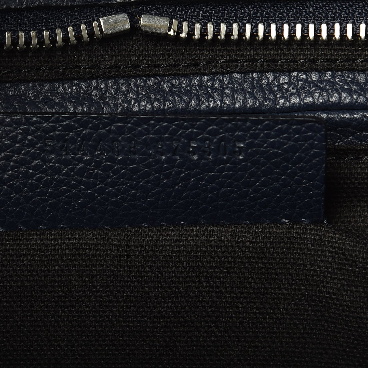 Pebbled Calfskin Large Skull Padlock Zip Around Tote Navy