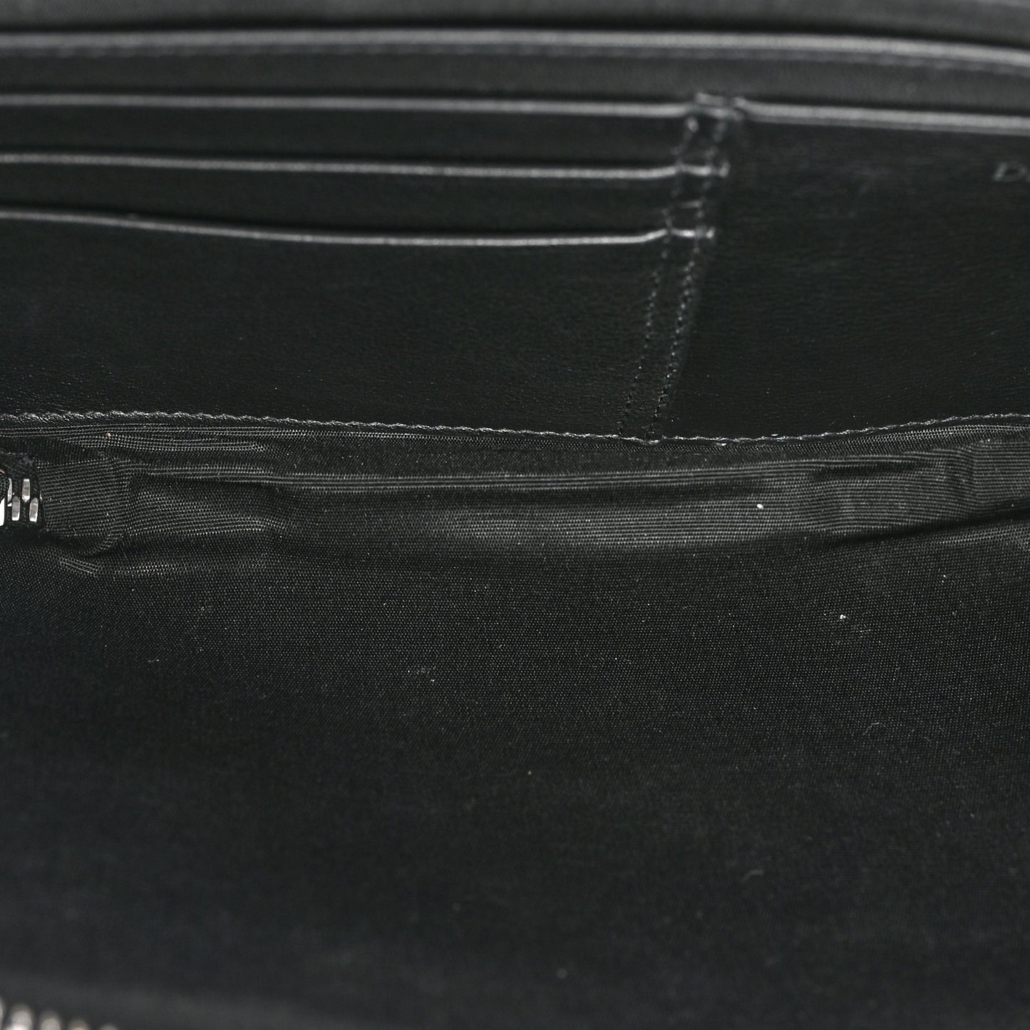 Oblique Pouch Beige Black