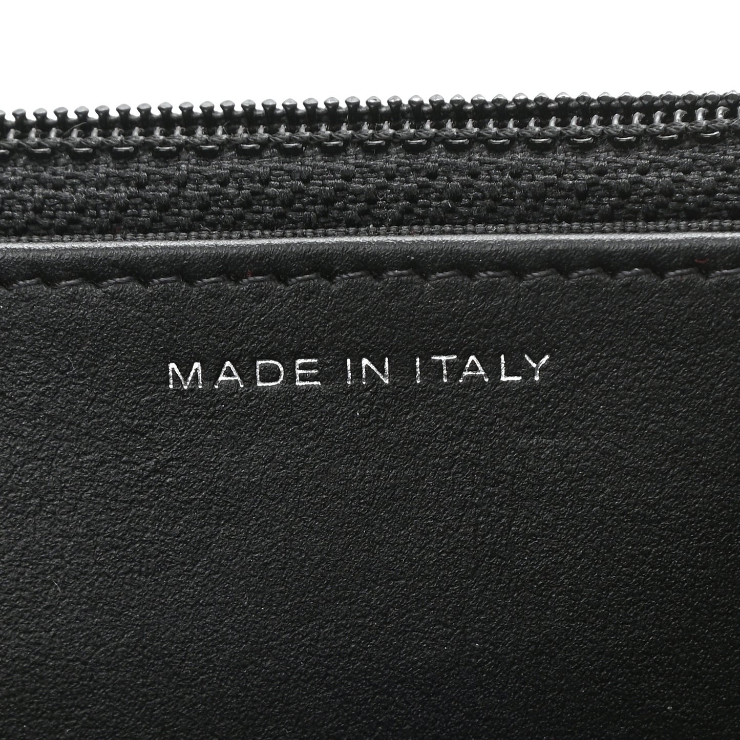 Chevron Reissue Wallet On Chain WOC So Black
