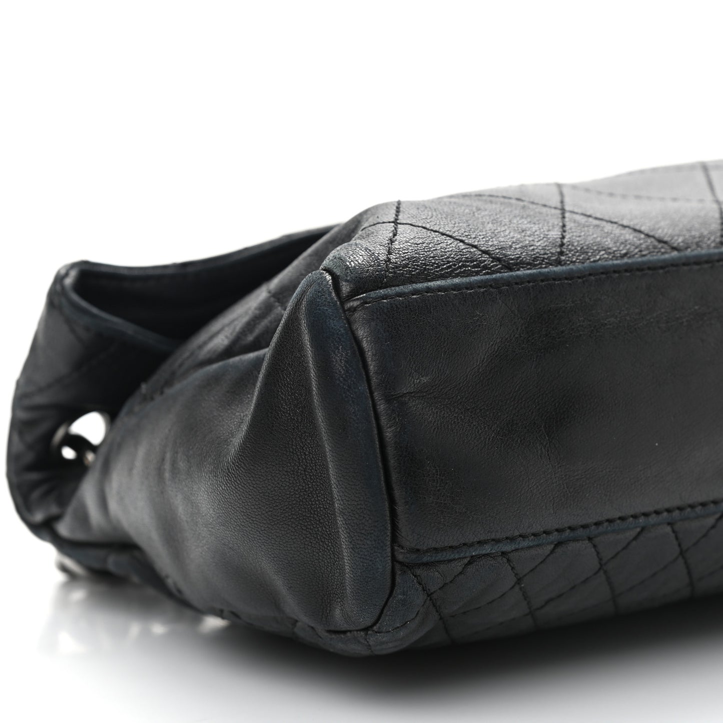 Lambskin Quilted New Lock Flap Black