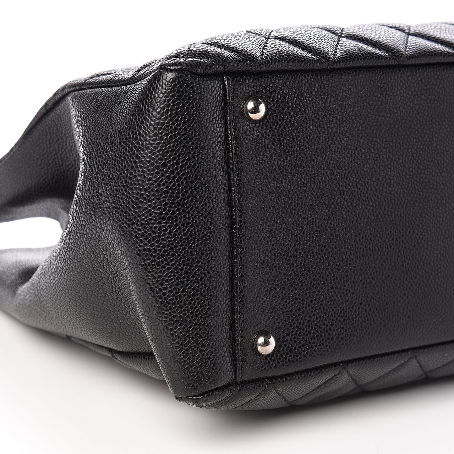 Caviar Quilted XL Grand Shopping Tote GST Black