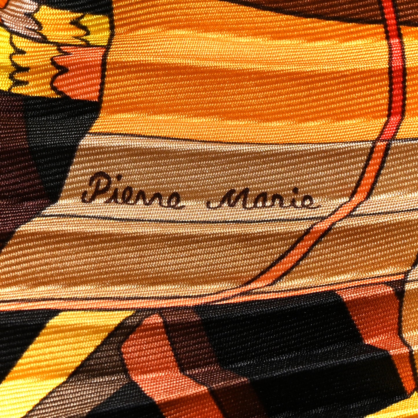 Silk Plisse Point D’Orgue Scarf 90 Black Orange