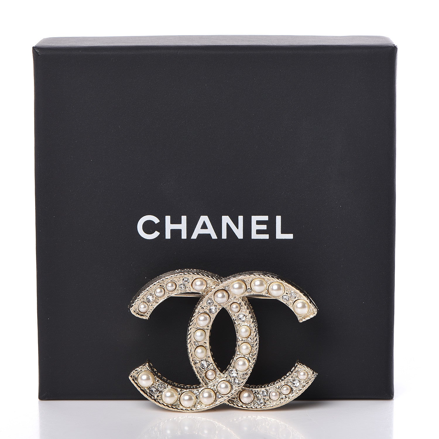 Chanel Pearl Crystal CC Brooch Gold 5 of 5