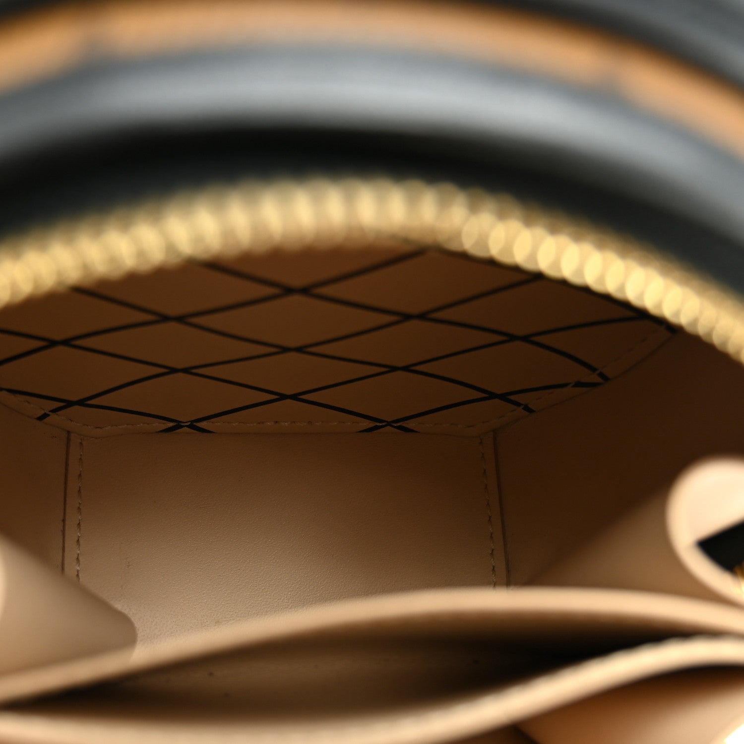 Louis Vuitton Reverse Monogram Mini Boite Chapeau 5 of 9