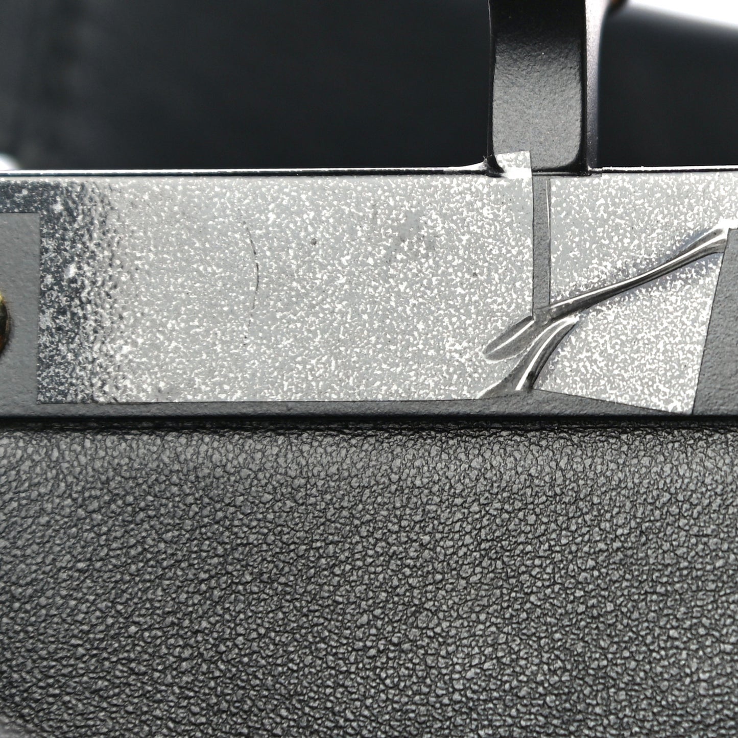 Vitello Seta Shiny Nappa Medium Peekaboo Iconic Satchel Black