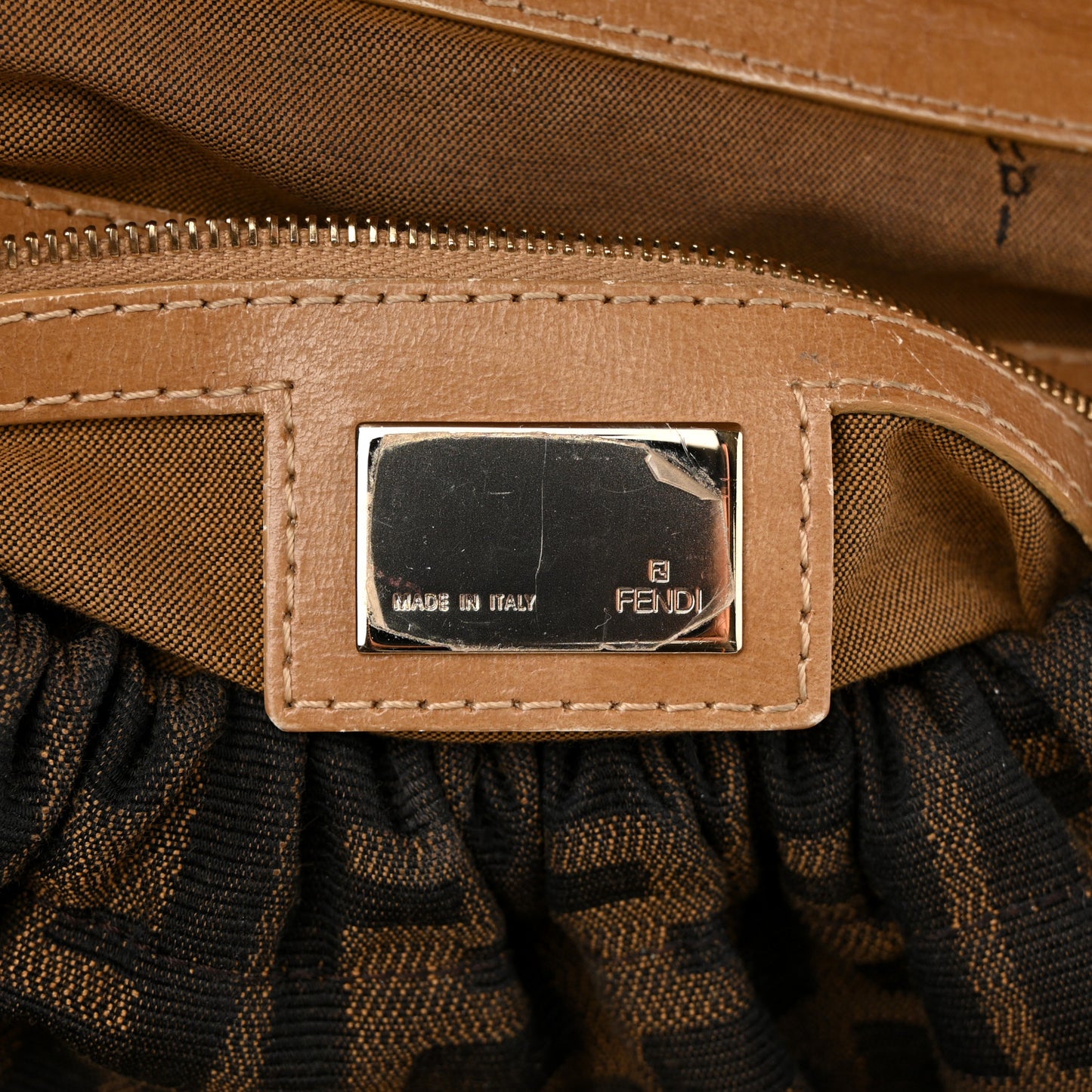 Zucca Medium Magic Bag Tobacco Beige