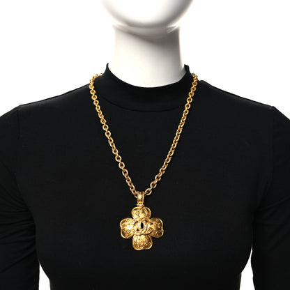 Chanel Chain Link CC Clover Necklace Gold 2 of 6