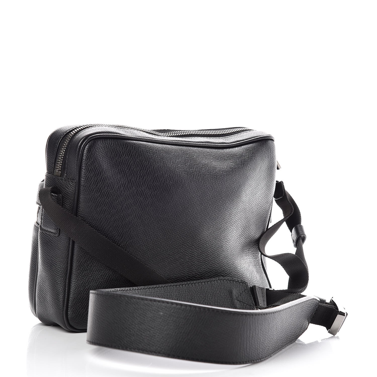 Louis Vuitton Taiga Outdoor Messenger PM Black 3 of 9