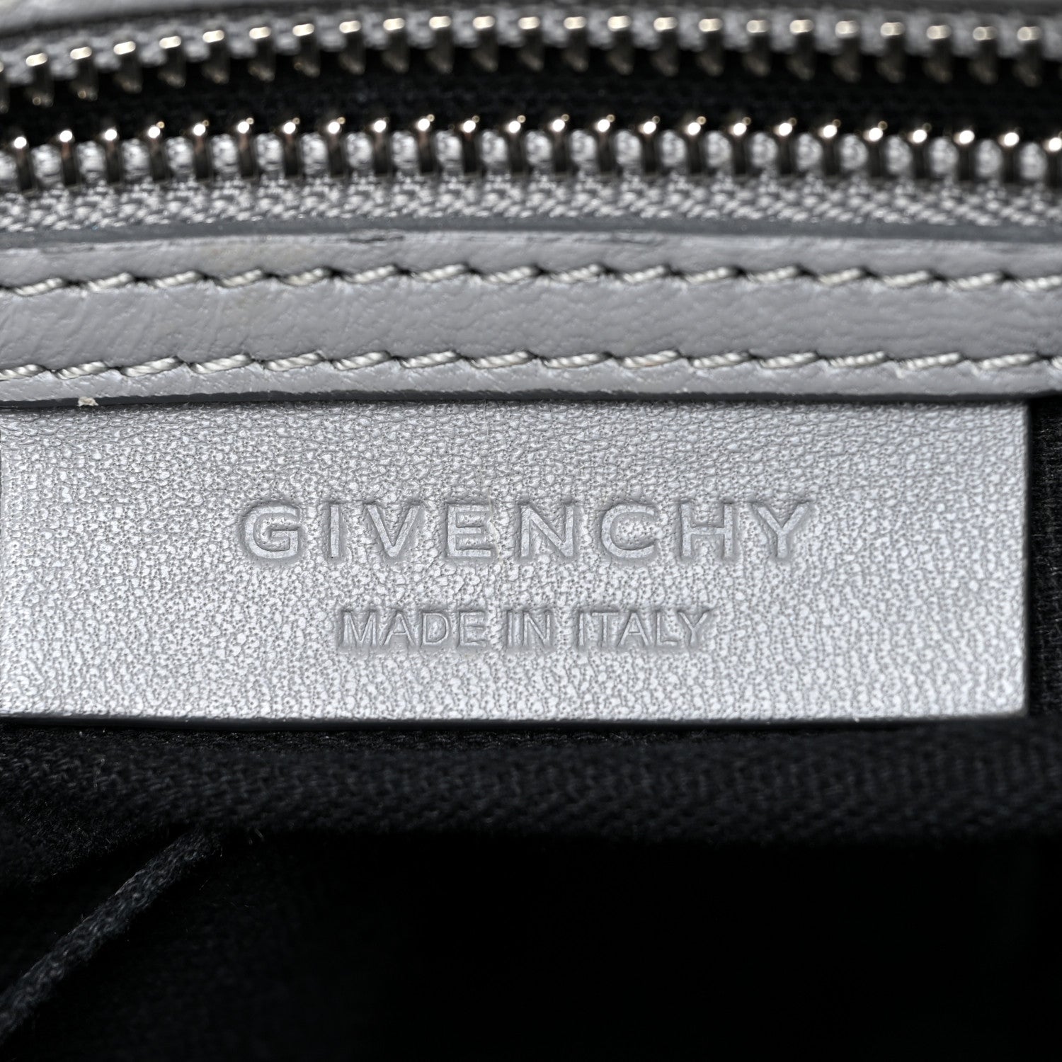 Givenchy Tumbled Sheepskin Small Pandora Pearl Grey 6 of 25