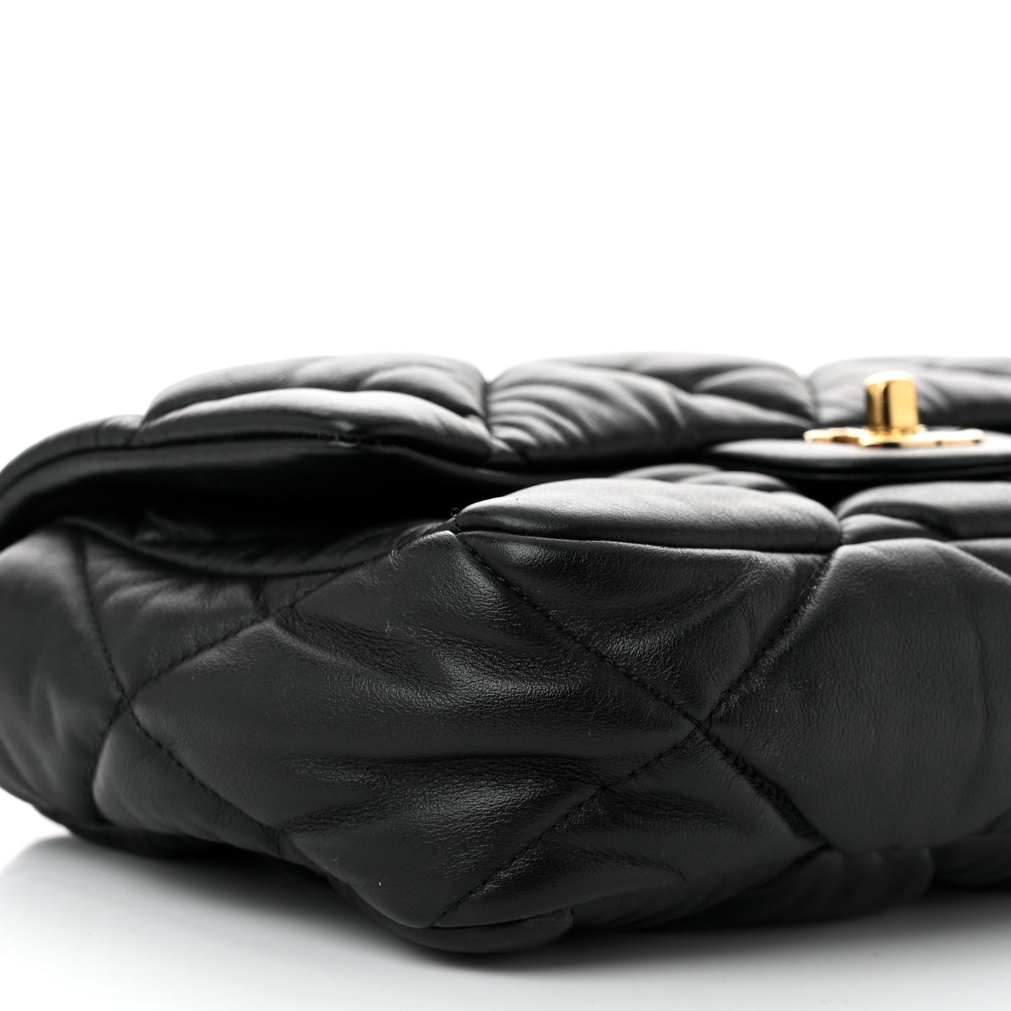 Calfskin Quilted Medium Bubbly Flap Black