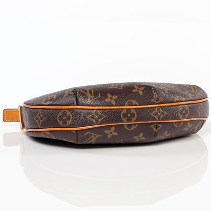 Louis Vuitton Monogram Croissant PM 5 of 8