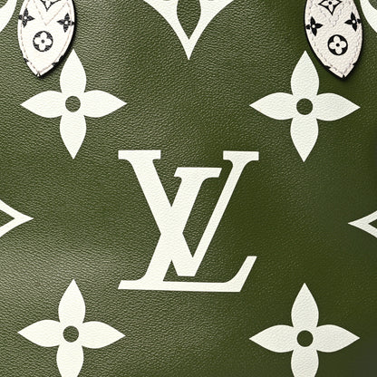 Louis Vuitton Monogram Giant Neverfull MM Kaki 8 of 10