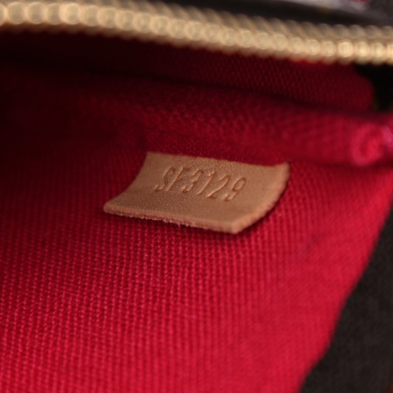Louis Vuitton Monogram 2019 Christmas Animation Mini Courchevel Pochette Accessories Fuchsia 8 of 11