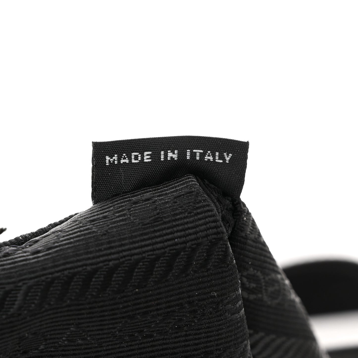 Saffiano Lux Re-Edition 2005 Shoulder Bag Black