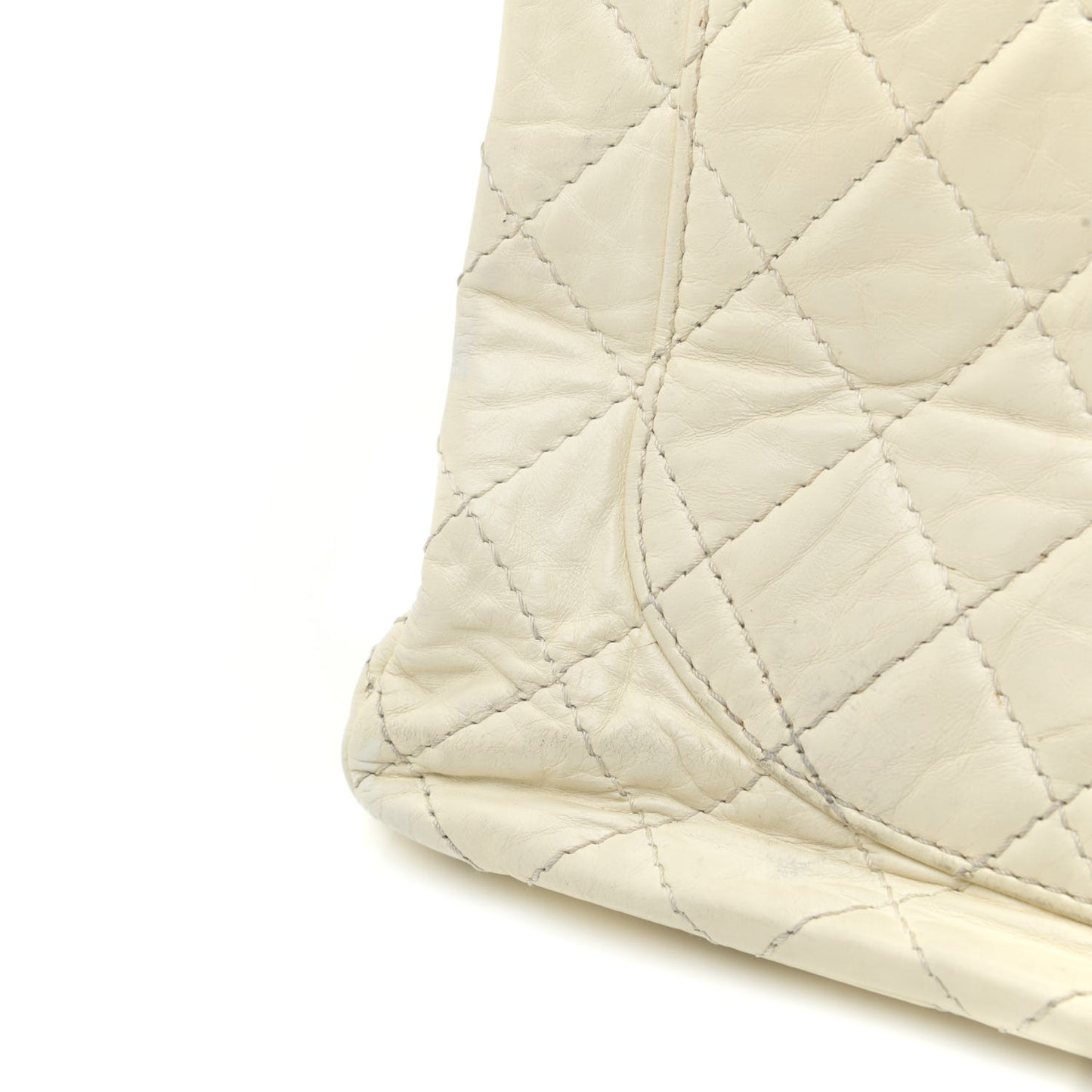 Aged Calfskin Quilted Reissue 2.55 Accordion Flap White