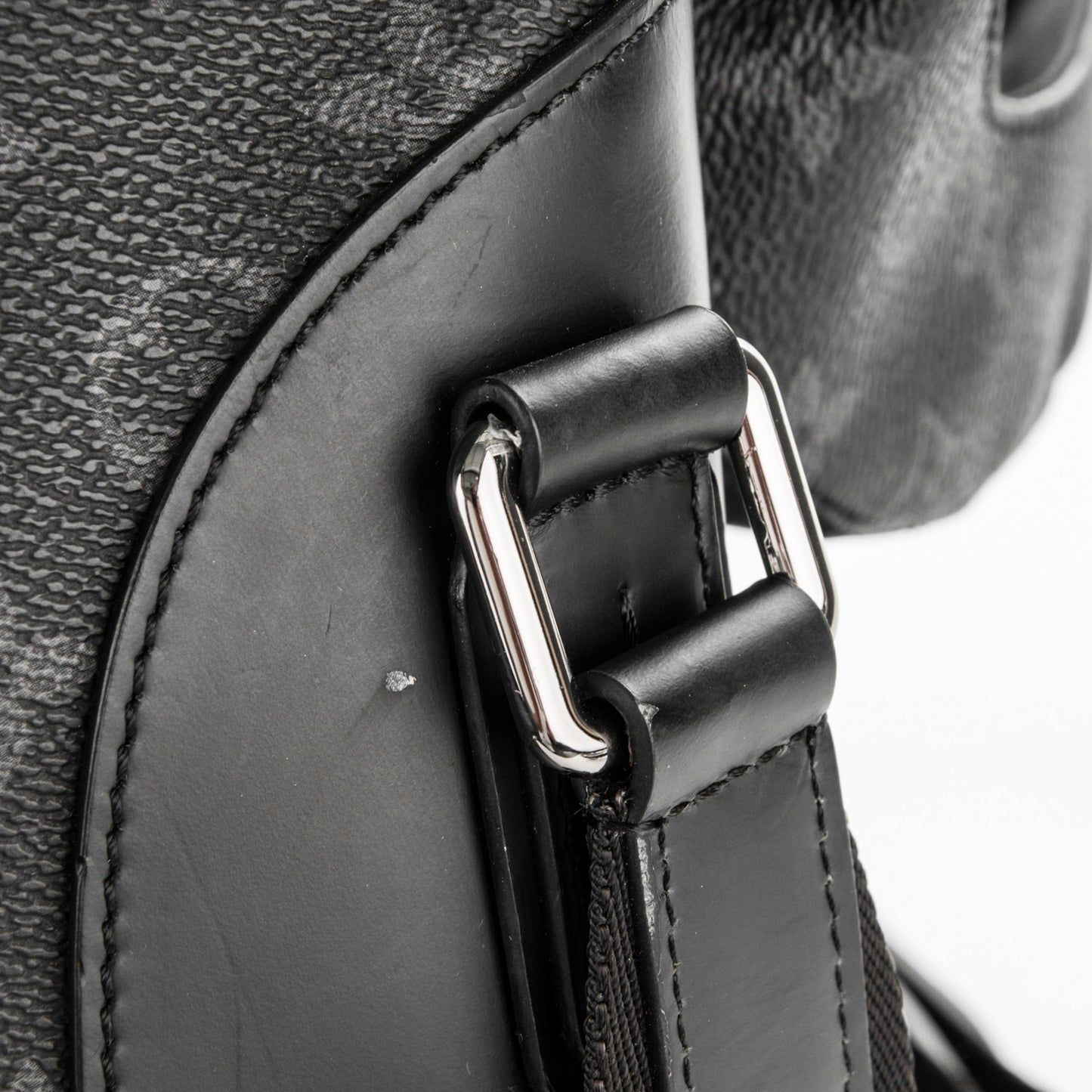 Monogram Eclipse Voyager Messenger MM