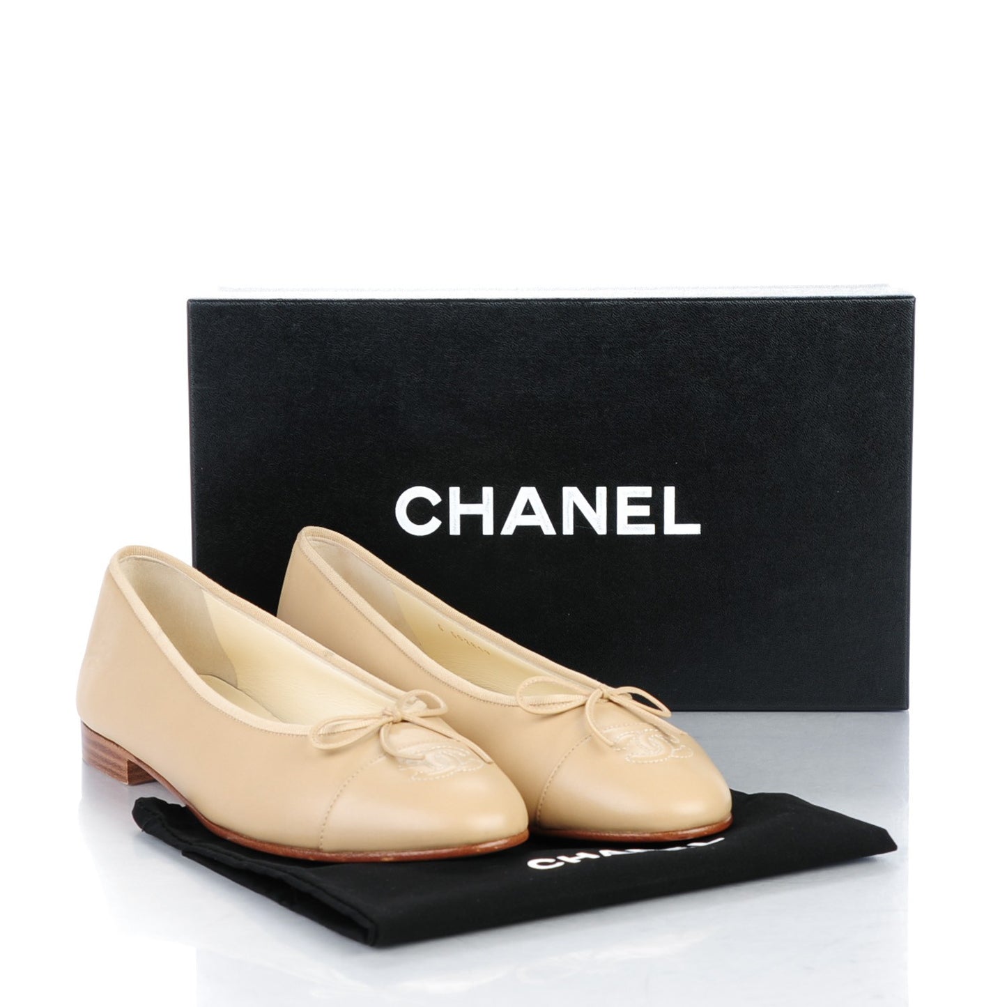 Lambskin Cap Toe CC Ballerina Flats 40 Light Beige
