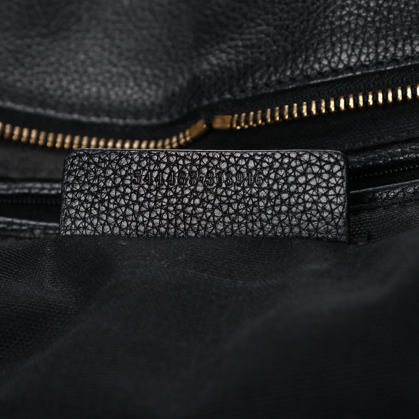 Pebbled Calfskin Large Skull Padlock Zip Around Tote Black