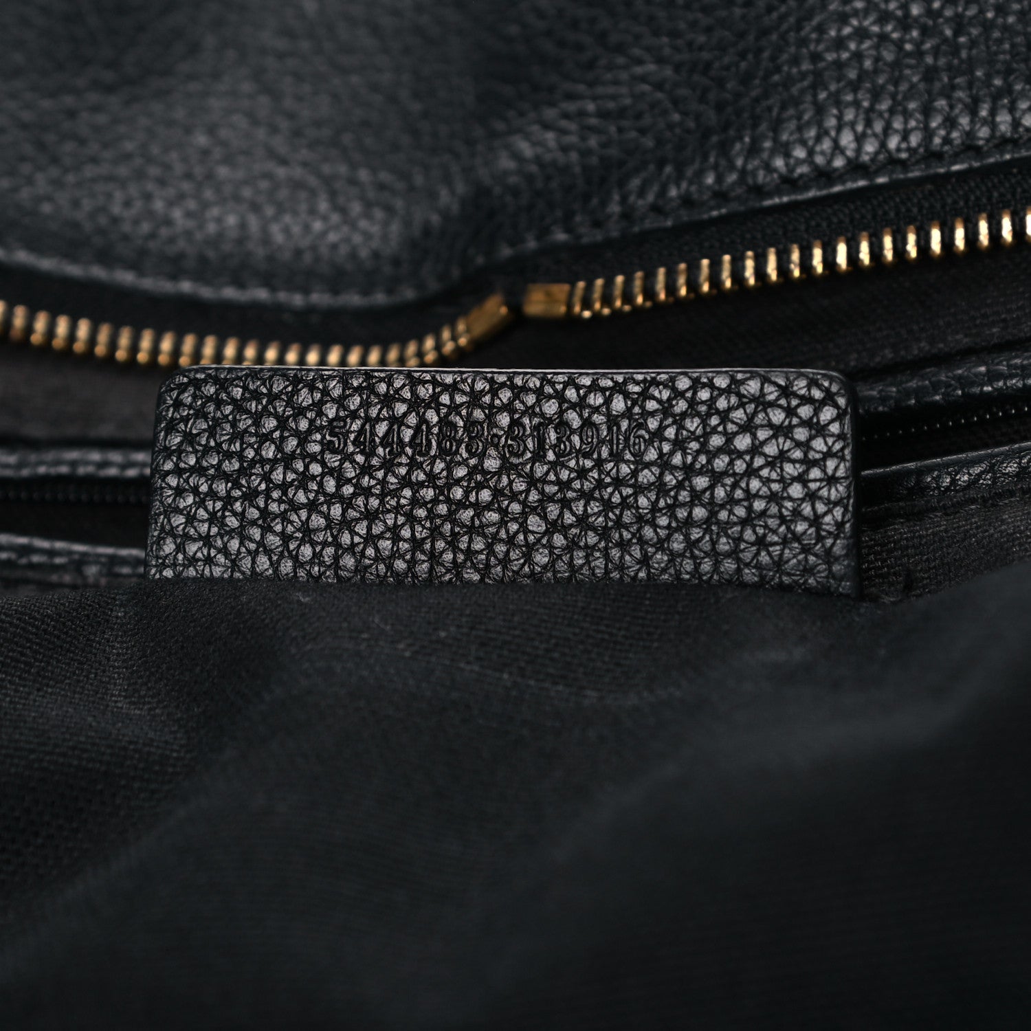Alexander McQueen Pebbled Calfskin Large Skull Padlock Zip Around Tote Black 8 of 24