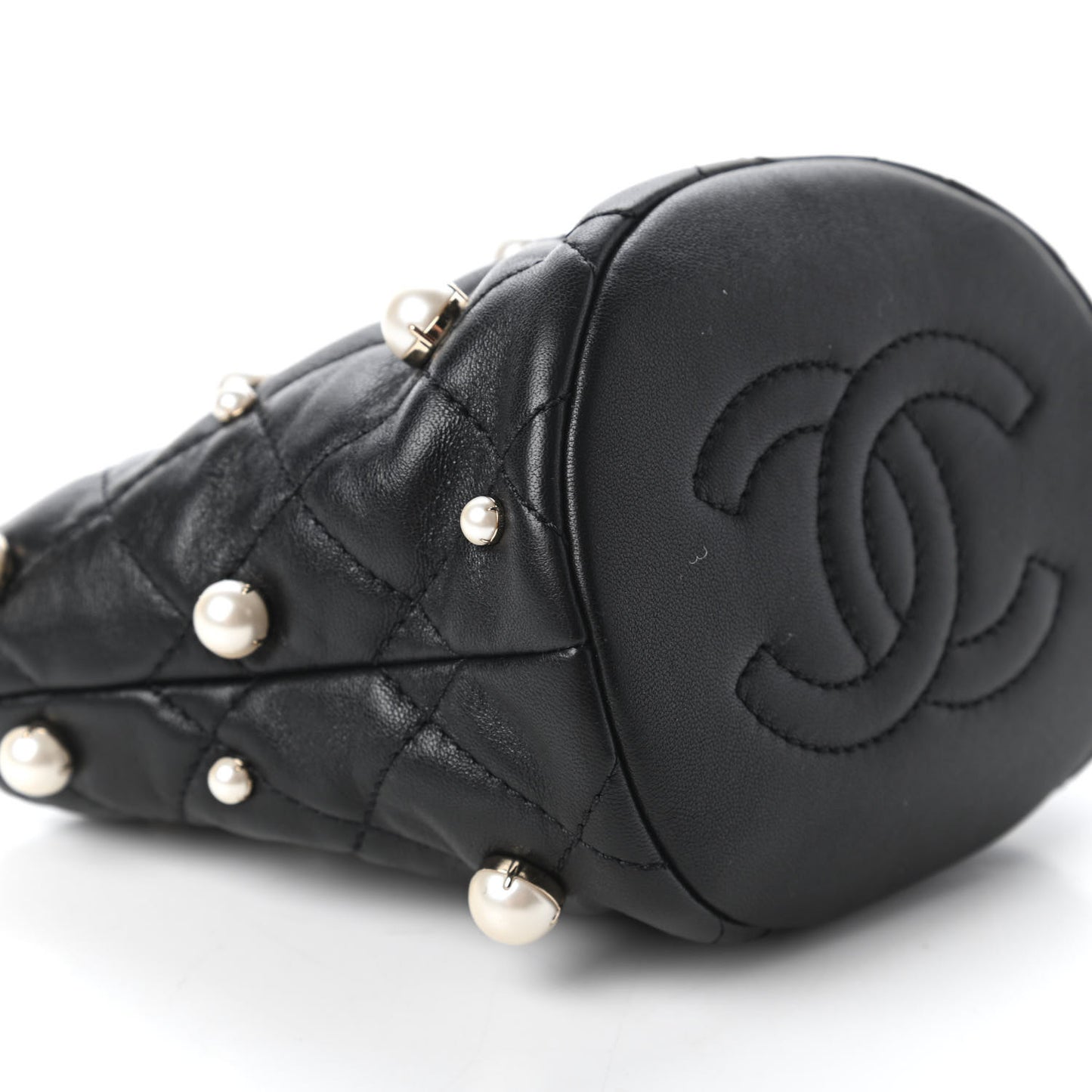 Lambskin Quilted Pearl Mini About Pearls Drawstring Bag Black