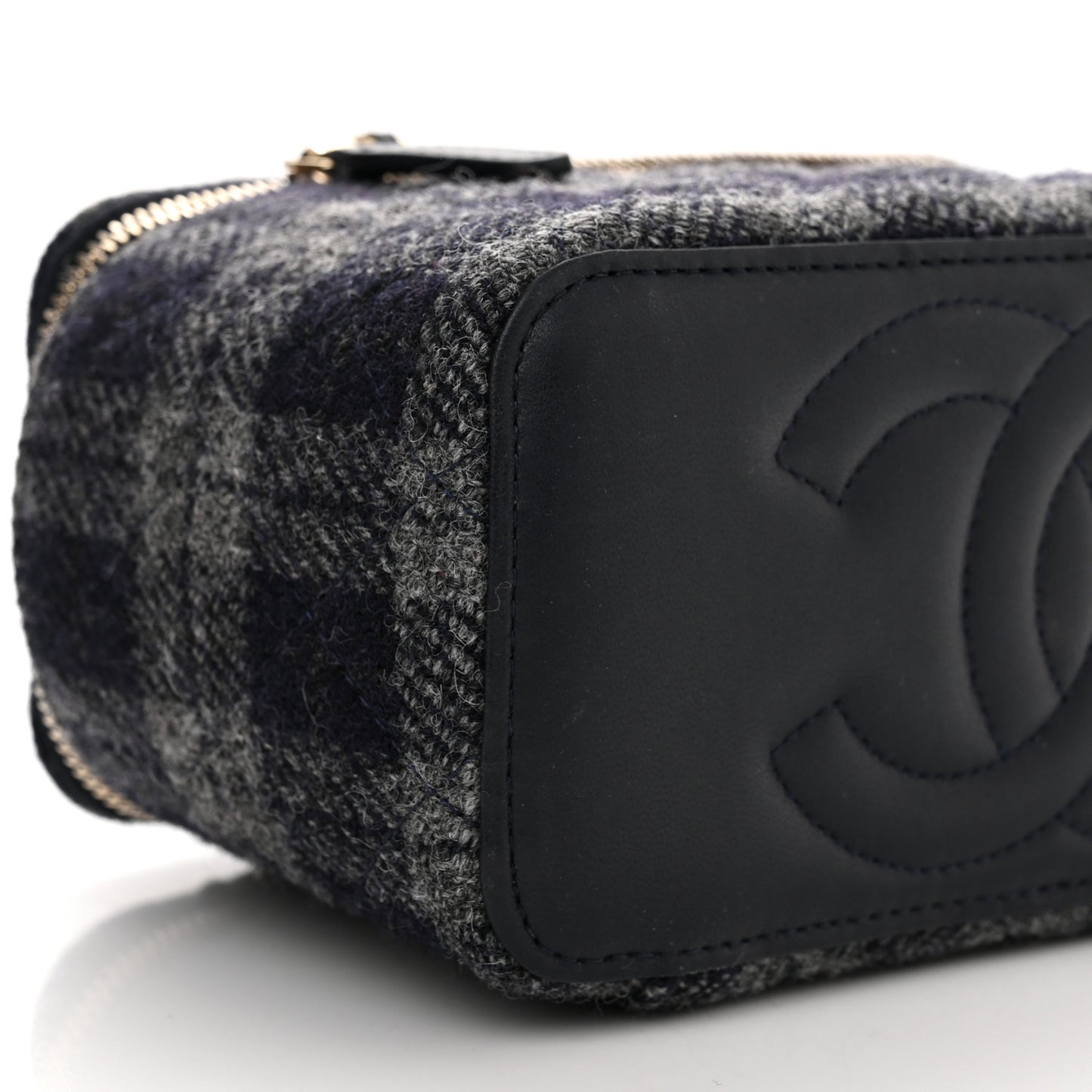 Wool Plaid Quilted Small Vanity Case With Chain Blue