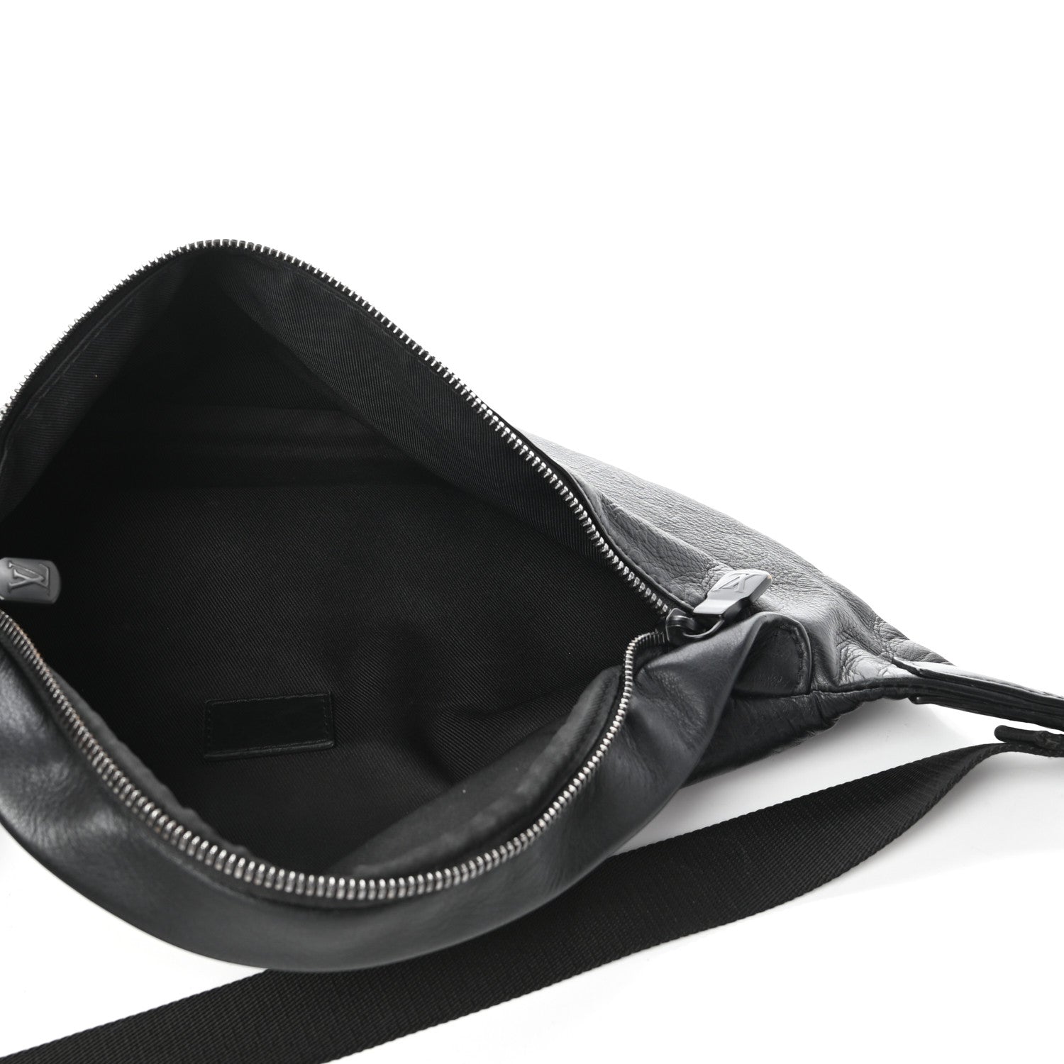 Louis Vuitton Calfskin Monogram Shadow Discovery Bumbag Black 5 of 9