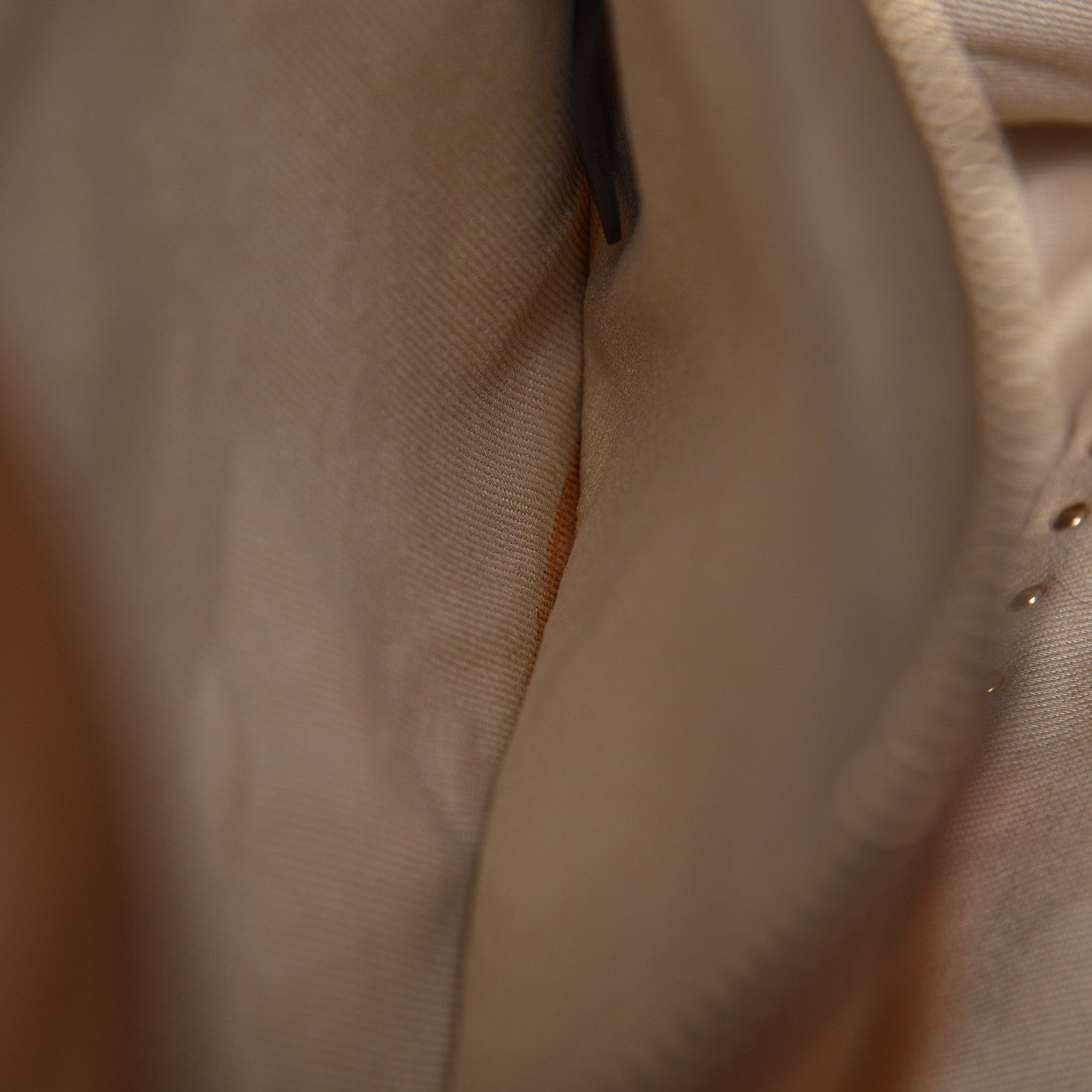 Valentino Garavani Vitello Large Rockstud Tote Beige 8 of 19