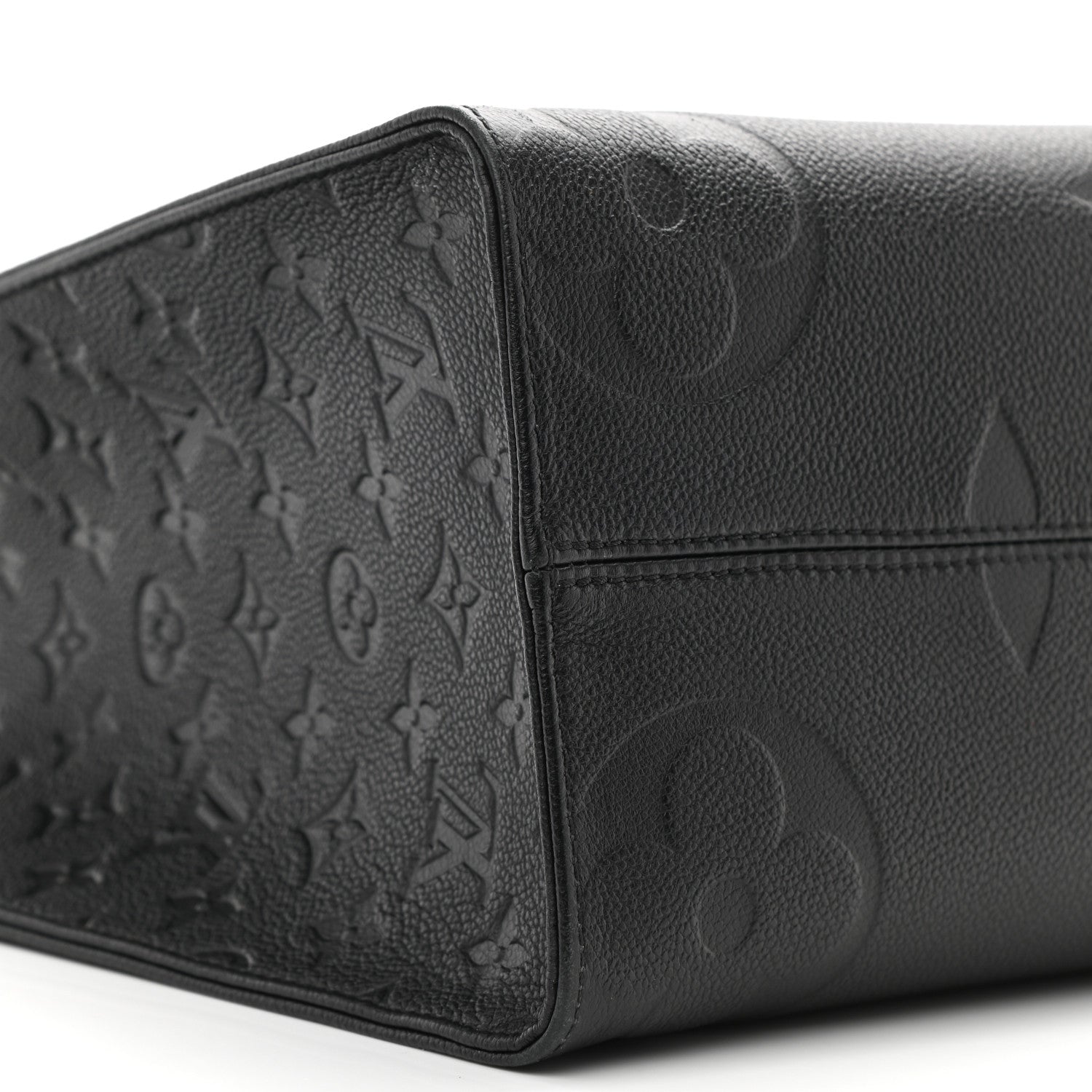 Louis Vuitton Empreinte Monogram Giant Onthego MM Black 9 of 12