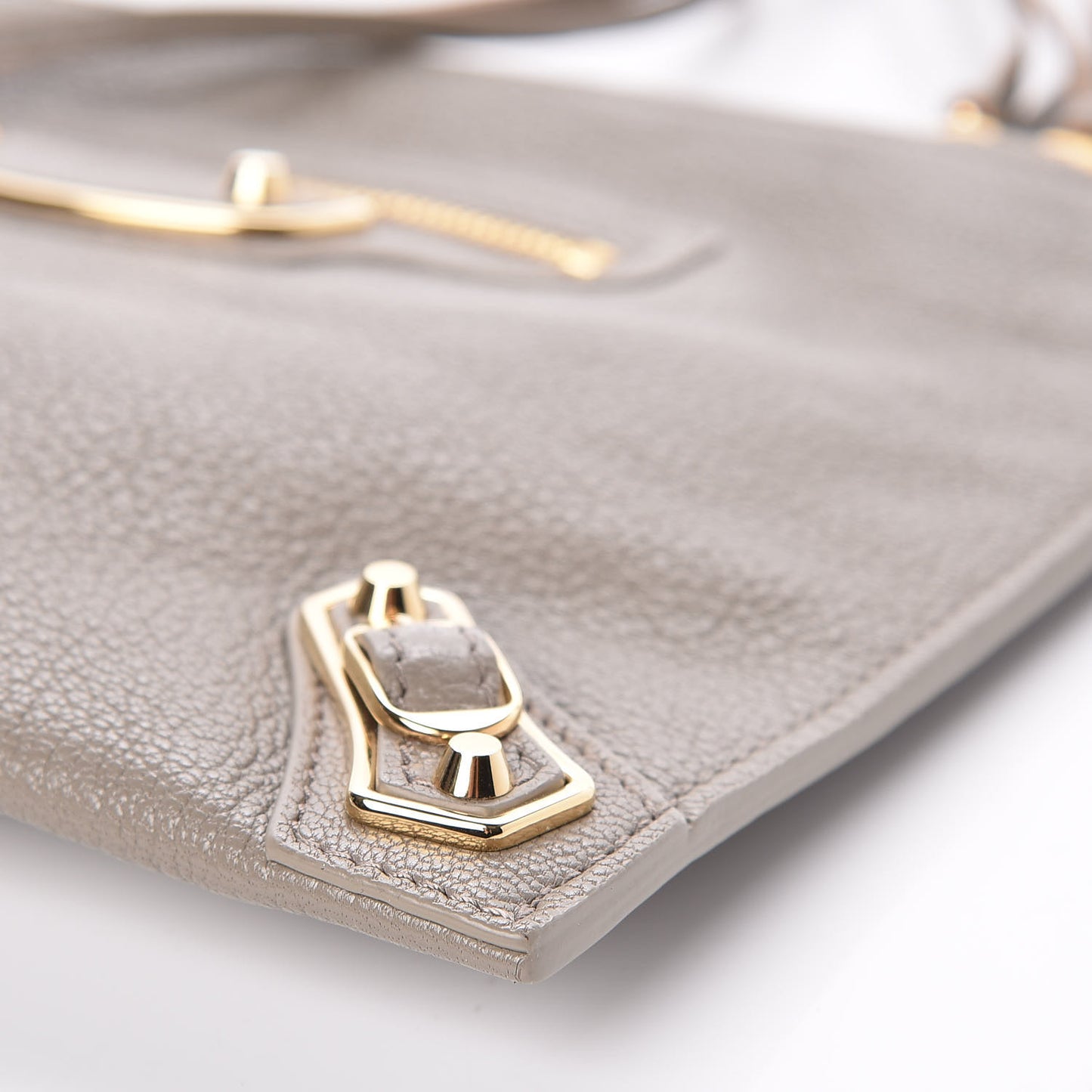 Chevre Gold Metallic Edge Hardware Pouch Gris Taupe