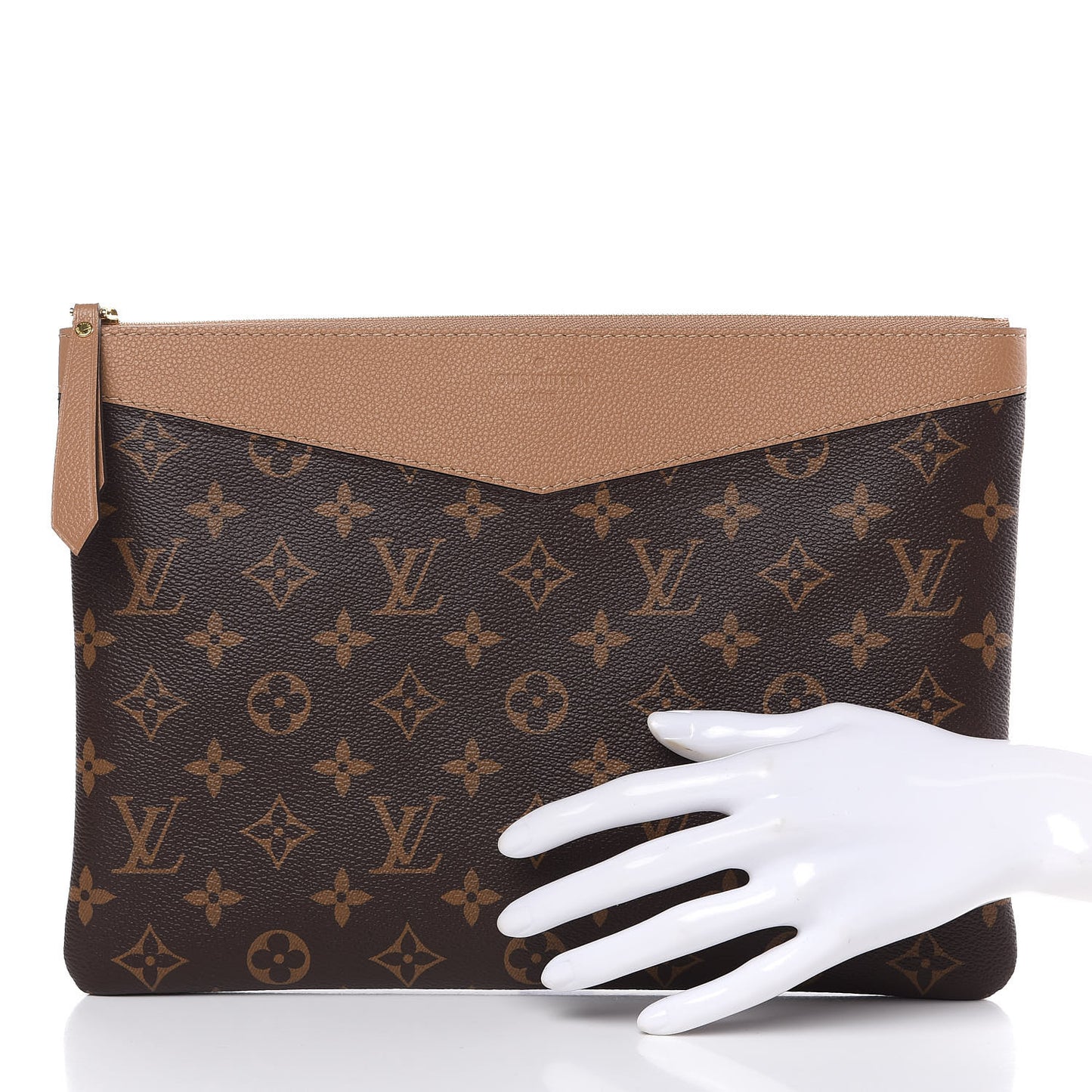 Monogram Daily Pouch Sesame