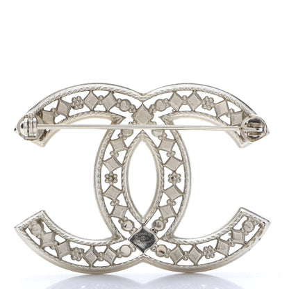 Chanel CC Brooch Gold 3 of 5